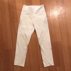 White Lululemon leggings